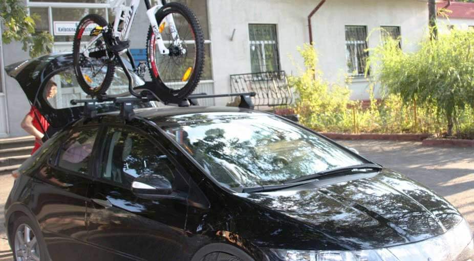 перевозим велосипед на крыше Honda Civic