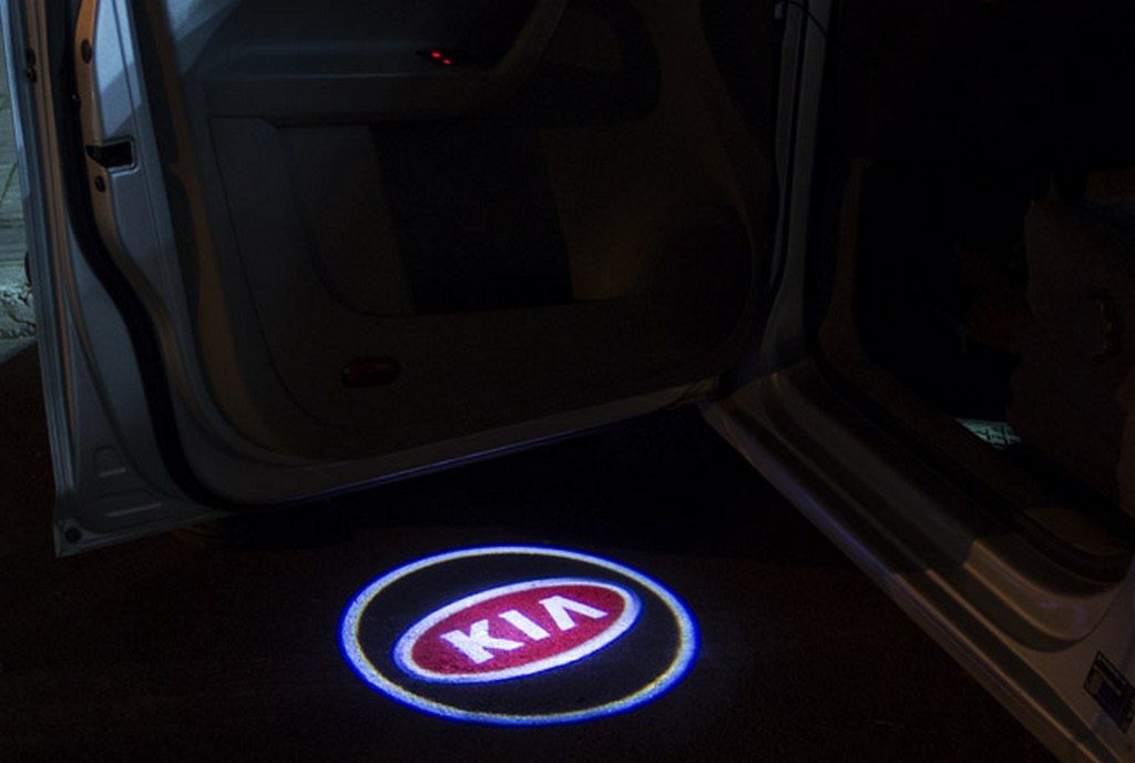 Лазерная подсветка дверей с логотипом