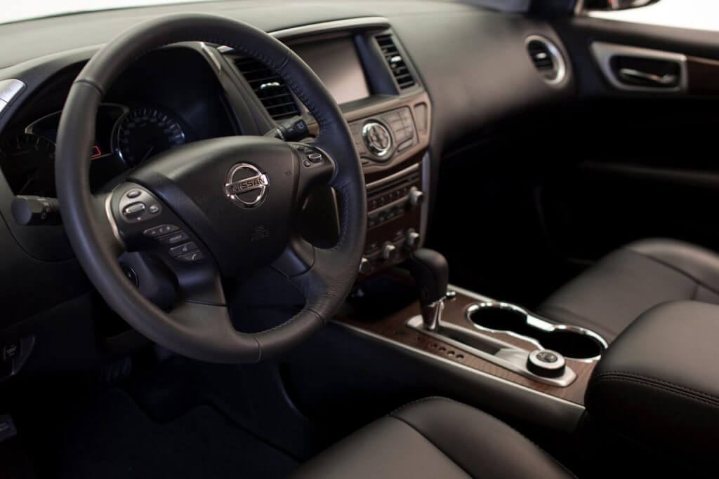 Interior Nissan Pathfinder Latam (R52) '2017
