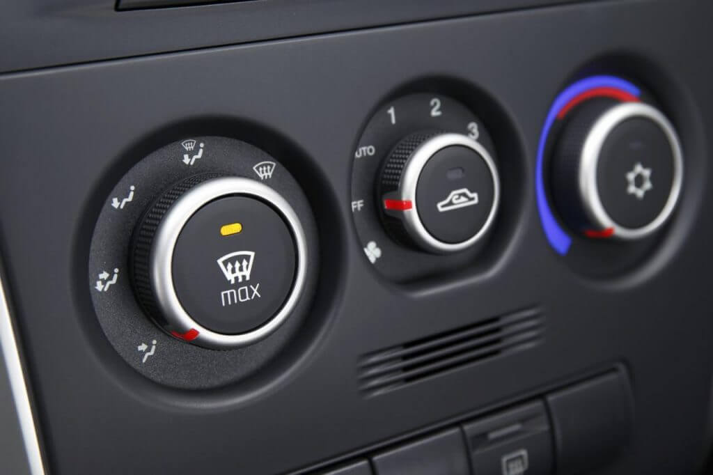 Пульт управления системы вентиляции и отопления автомобиля